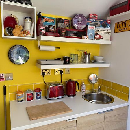 Cherry Cottage Retro Stay, Stourport Eksteriør billede